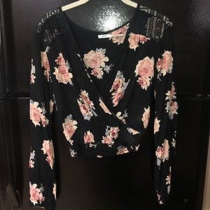 FLORAL CROP LONG SLEEVE